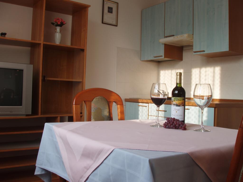 Apartments Porec Istria By Nina Phòng bức ảnh